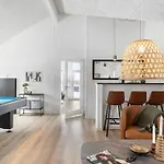 5 Star In * Idestrup