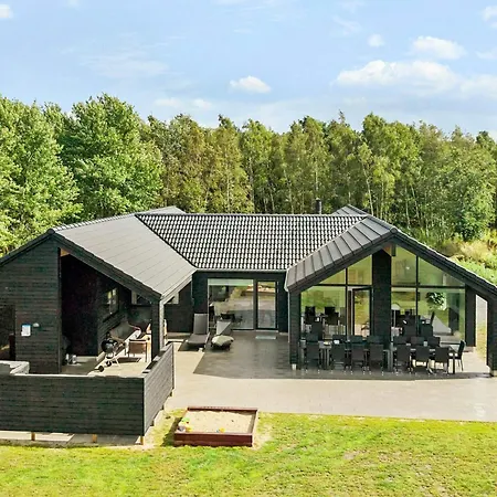 5 Star In Ferienhaus Idestrup